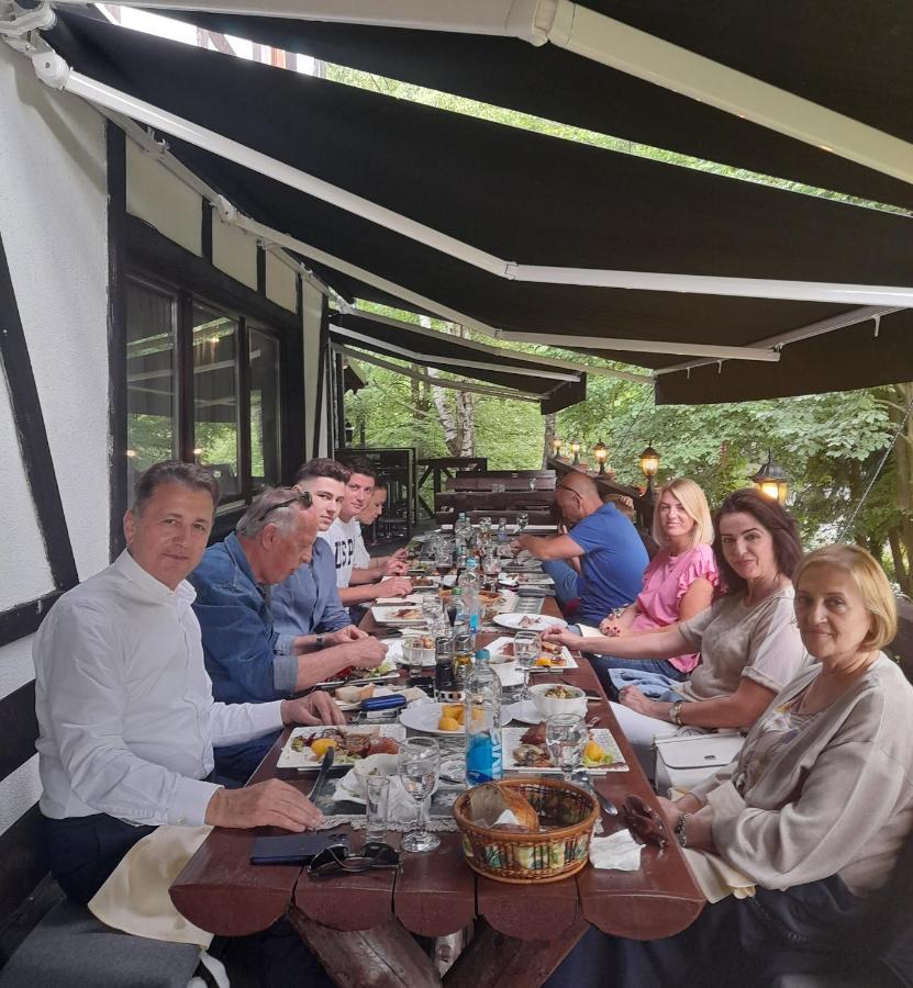 Teuta Palace Dom Faletici Hotel Sarajevo Ngoại thất bức ảnh