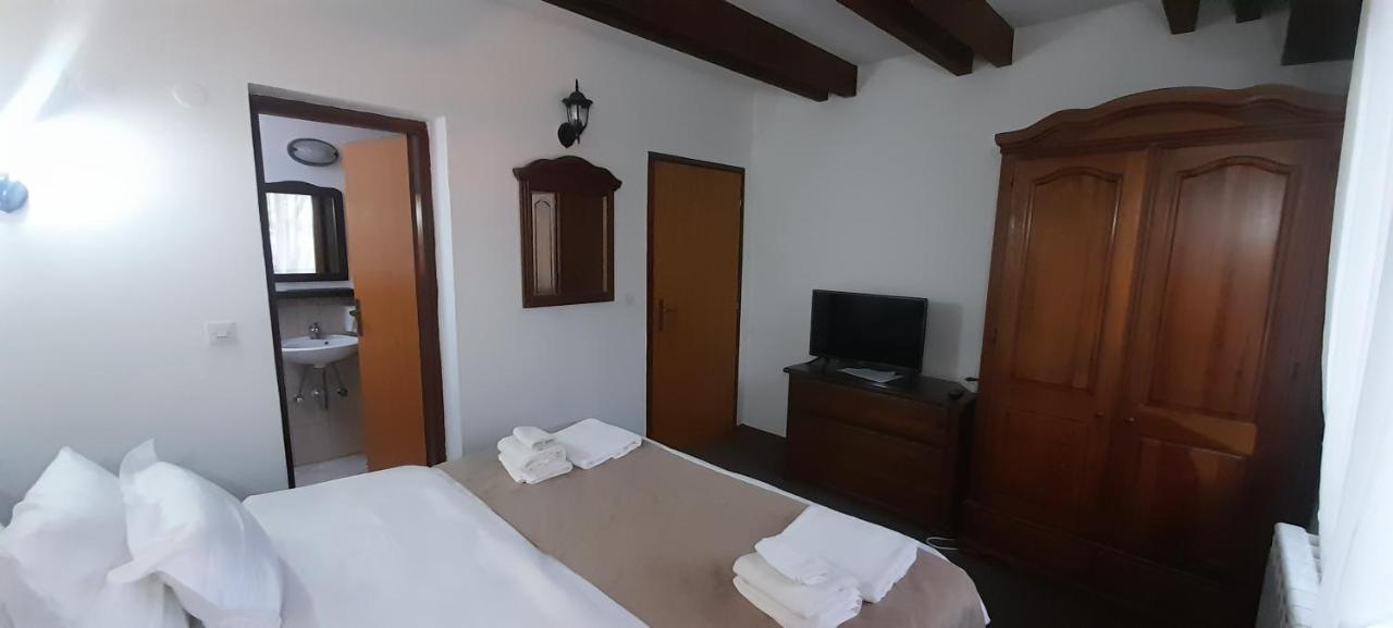Teuta Palace Dom Faletici Hotel Sarajevo Ngoại thất bức ảnh