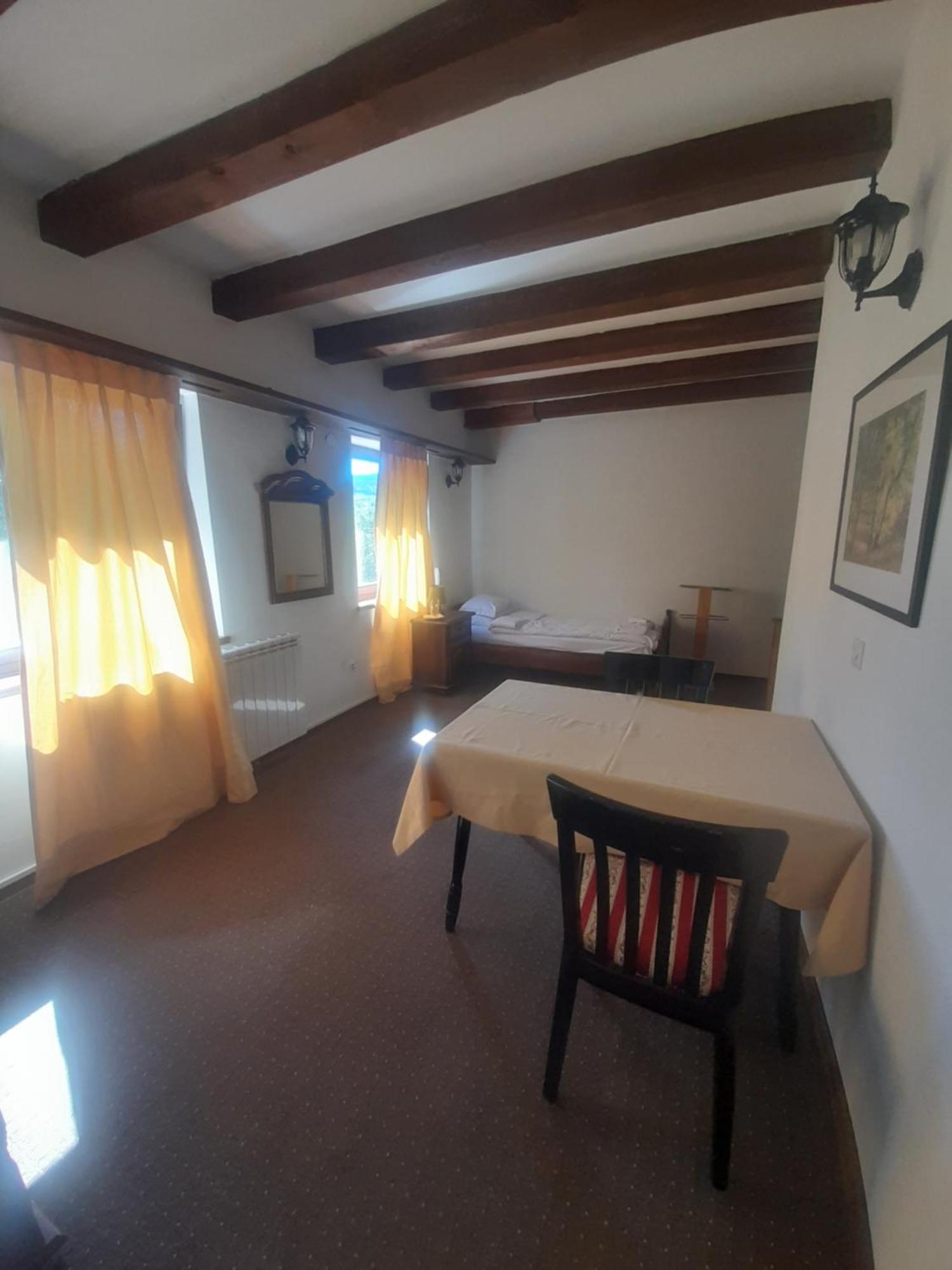 Teuta Palace Dom Faletici Hotel Sarajevo Ngoại thất bức ảnh